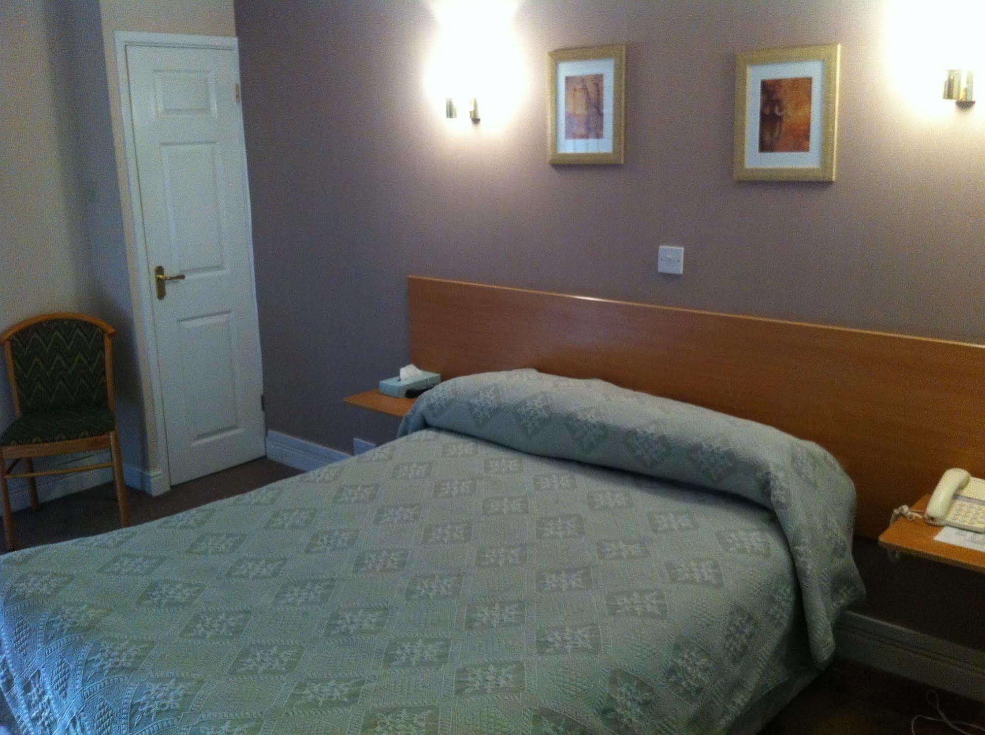 The Town & Country Lodge Dundry Luaran gambar