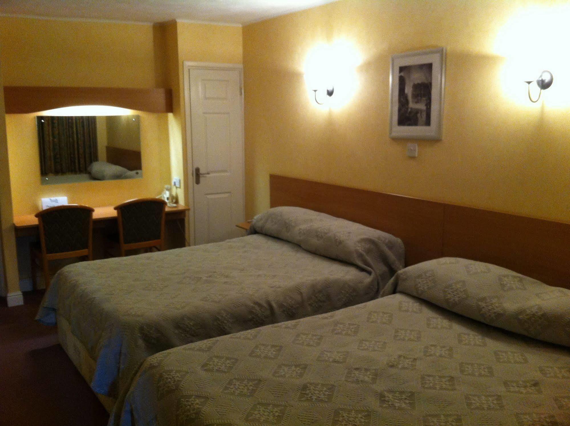 The Town & Country Lodge Dundry Luaran gambar