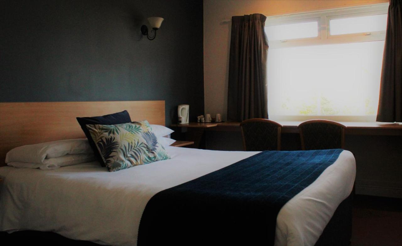 The Town & Country Lodge Dundry Luaran gambar