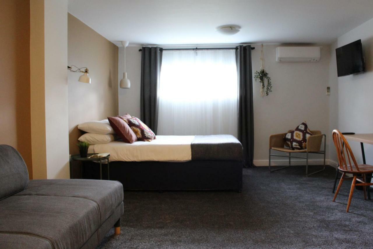The Town & Country Lodge Dundry Luaran gambar